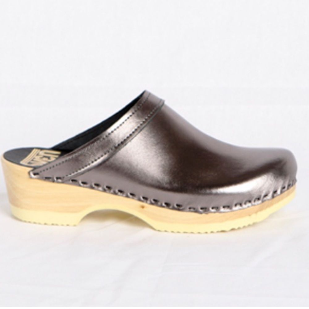 Sven Clogs Plain Clogs Low Heel Metallic Pewter Clogs Wood Heel 38